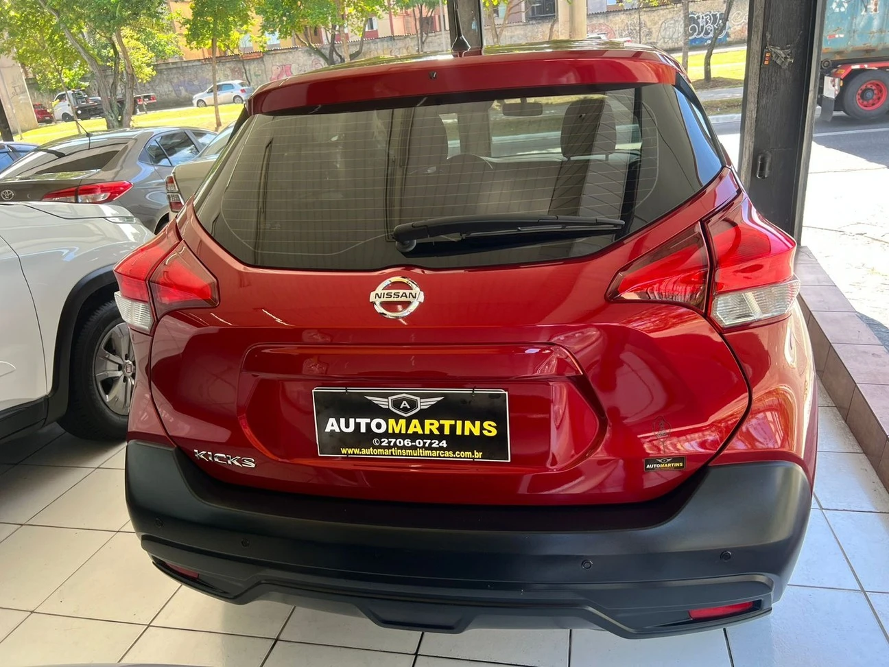 NISSAN KICKS