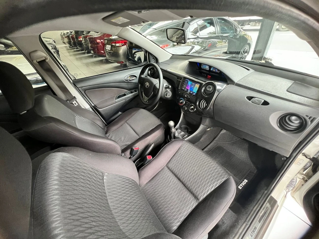 TOYOTA ETIOS