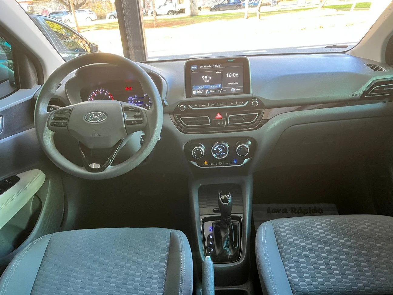 HYUNDAI HB20S
