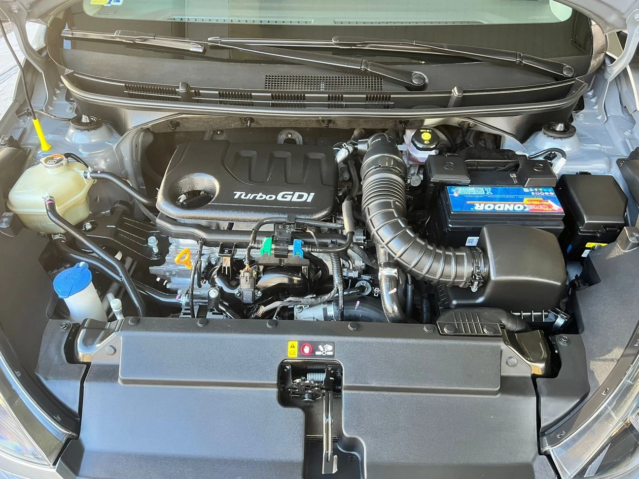 HYUNDAI HB20S