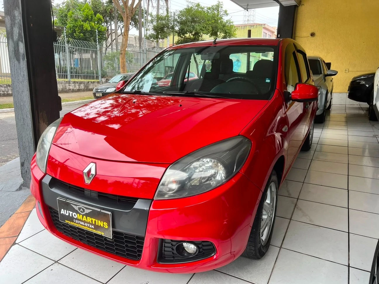 RENAULT SANDERO
