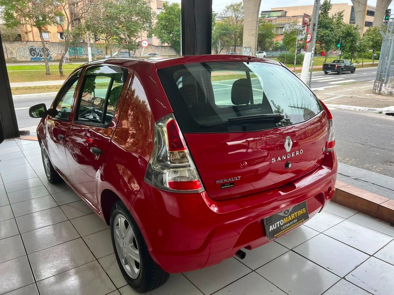 RENAULT SANDERO