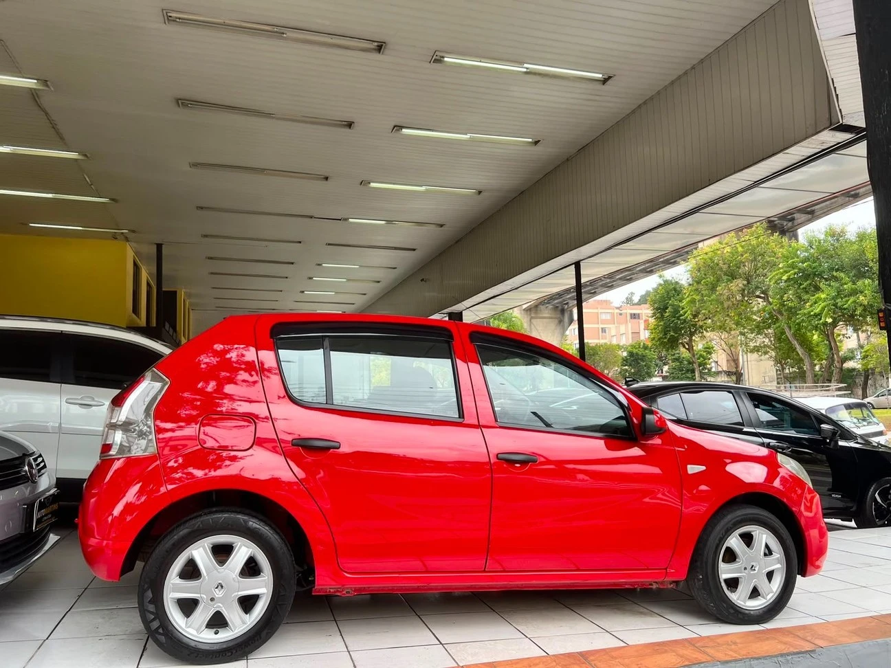 RENAULT SANDERO