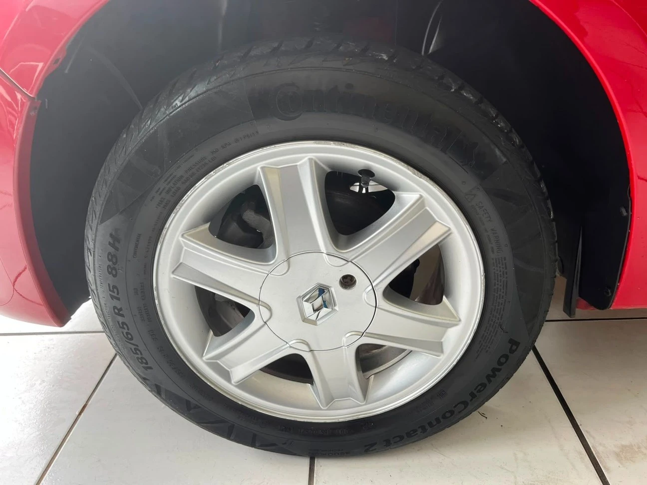 RENAULT SANDERO