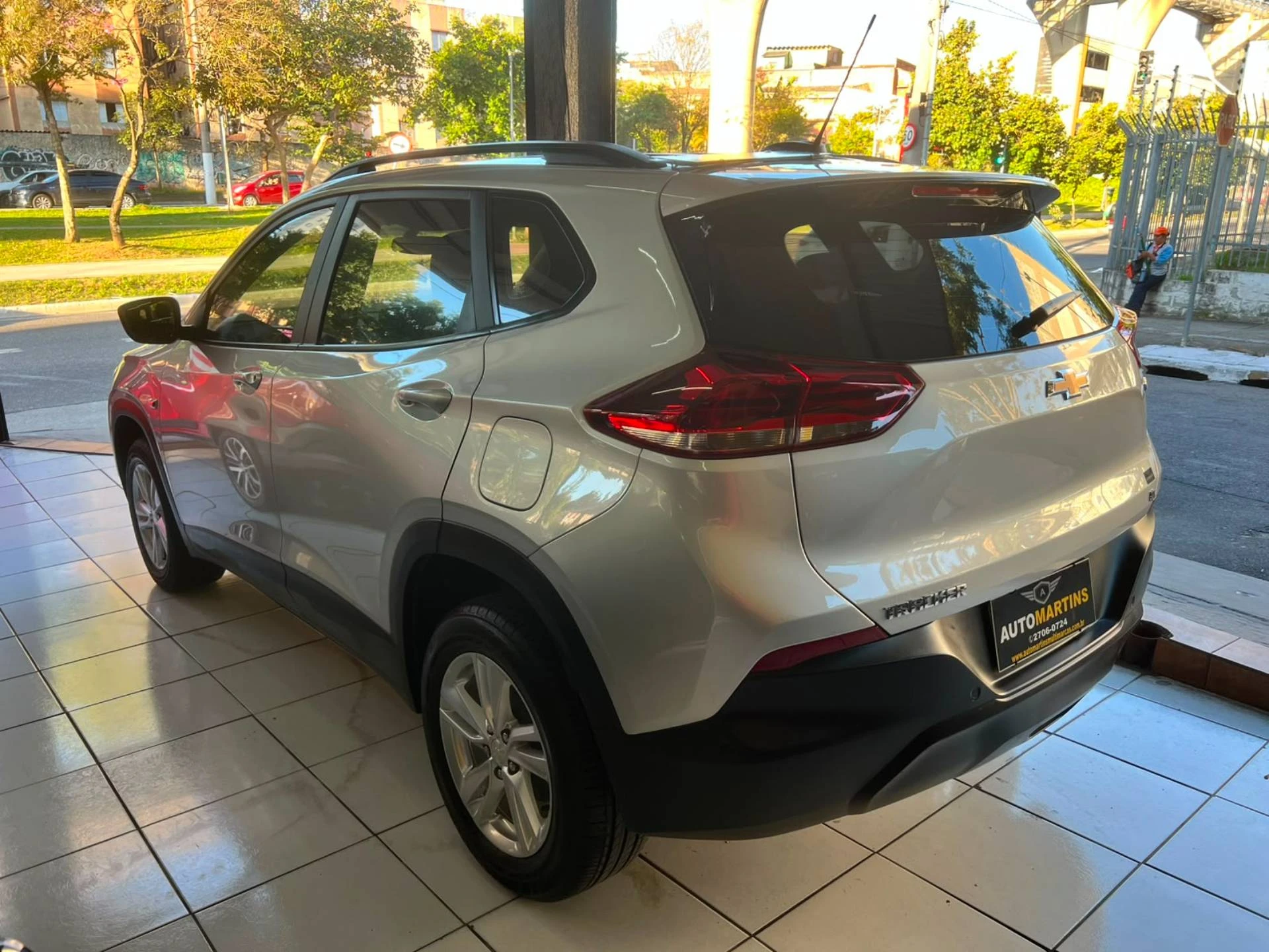 CHEVROLET TRACKER