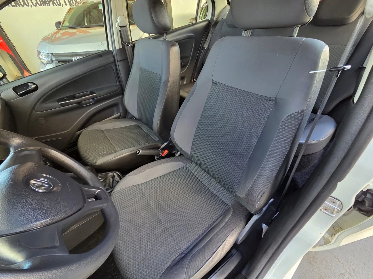 VOLKSWAGEN GOL