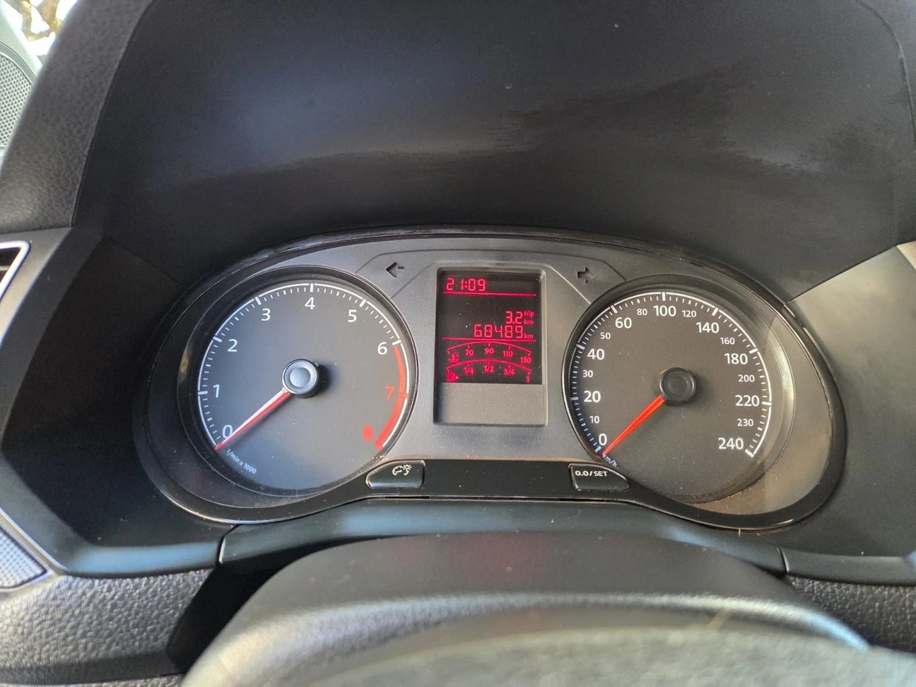 VOLKSWAGEN GOL