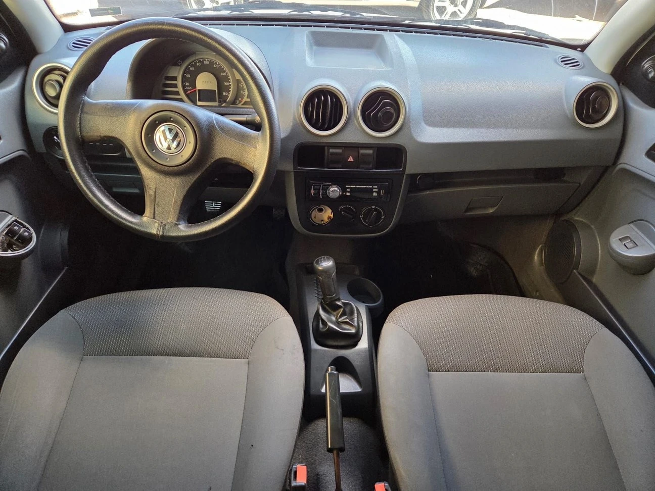 VOLKSWAGEN GOL
