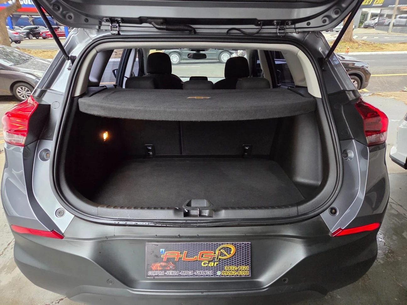 CHEVROLET TRACKER