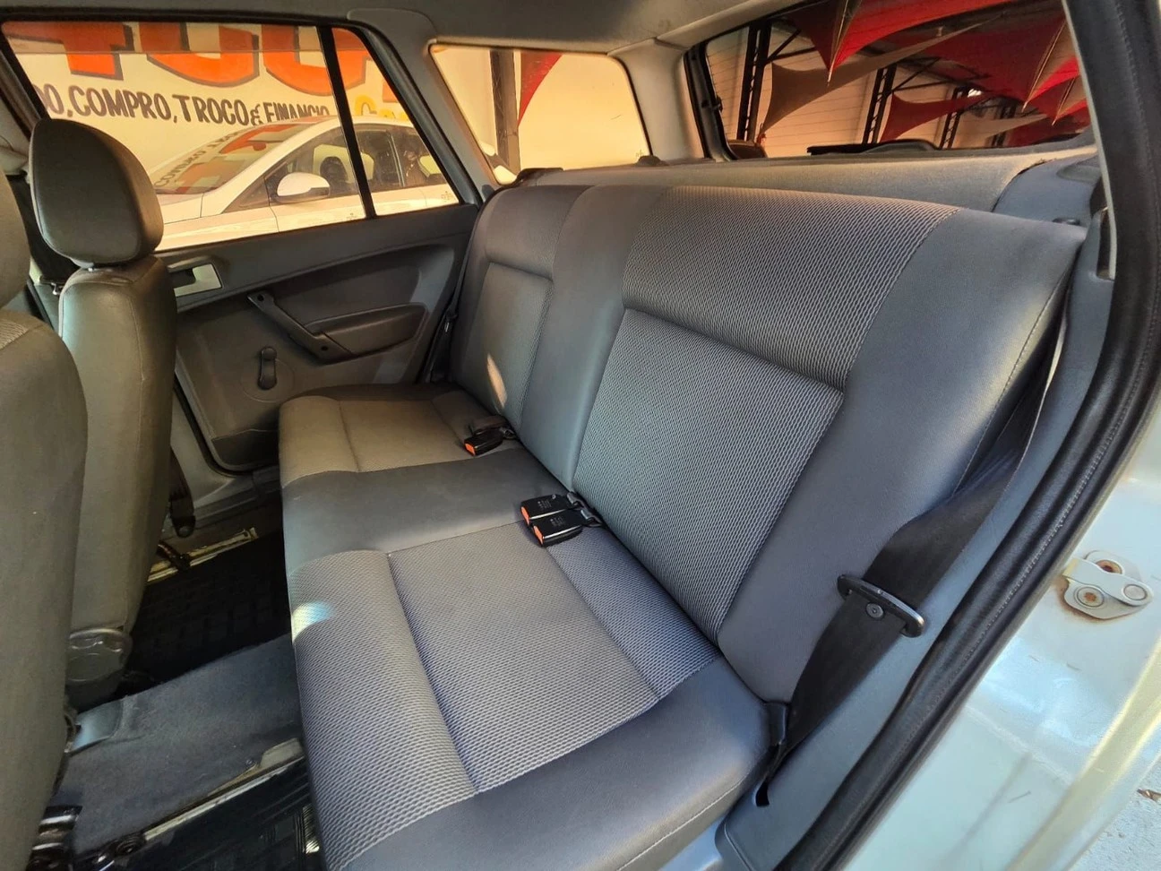 VOLKSWAGEN PARATI