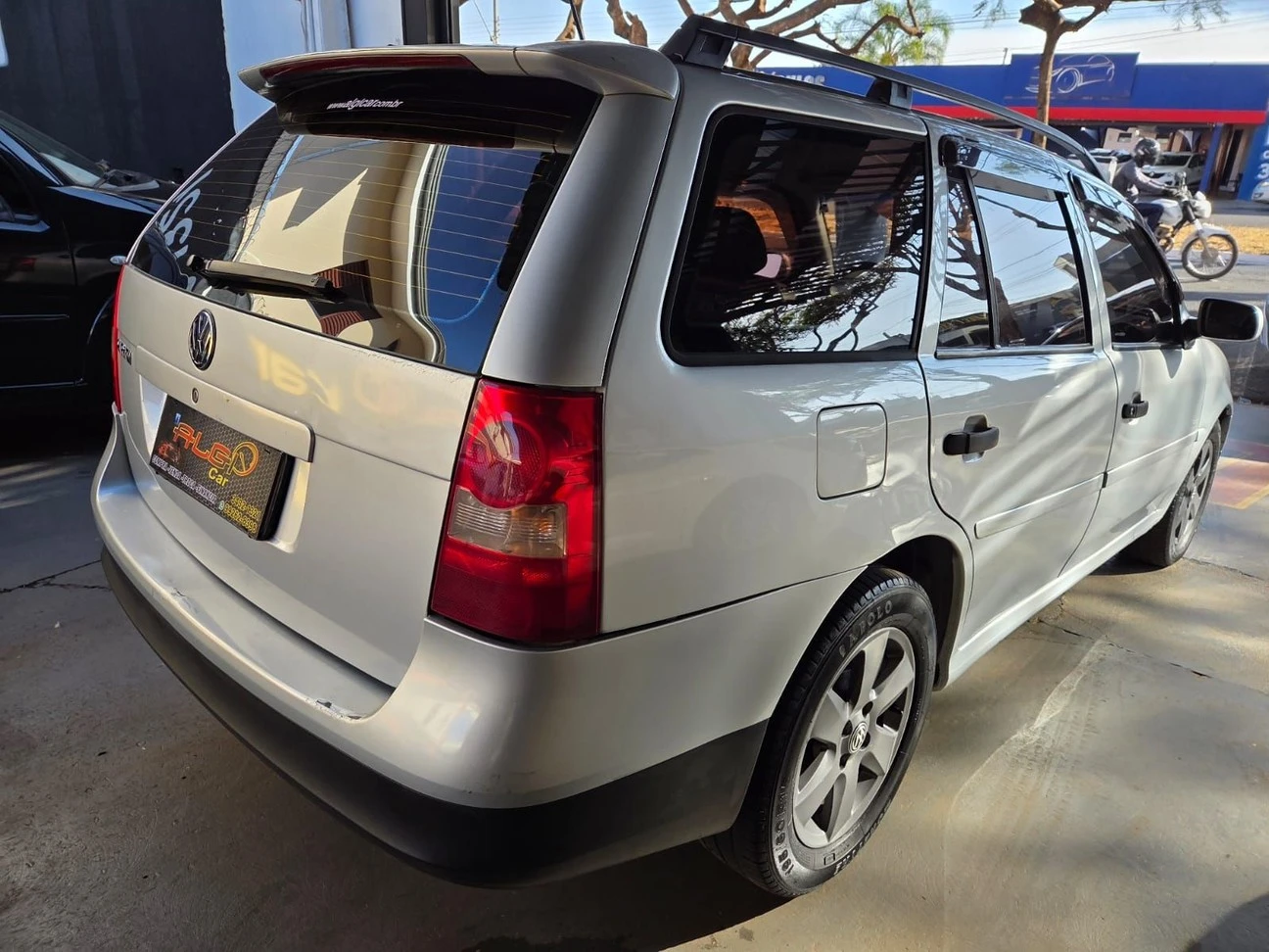 VOLKSWAGEN PARATI