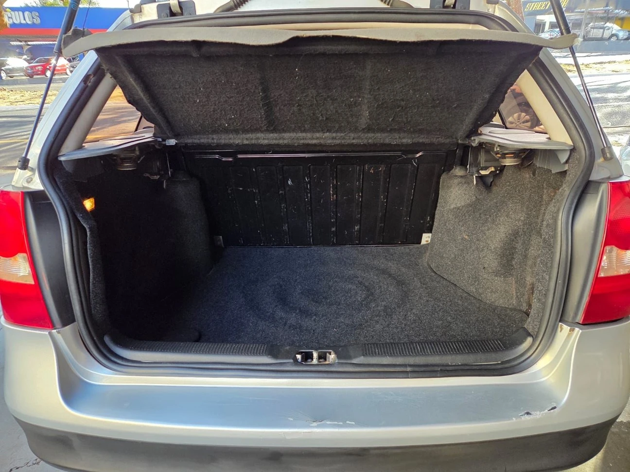 VOLKSWAGEN PARATI