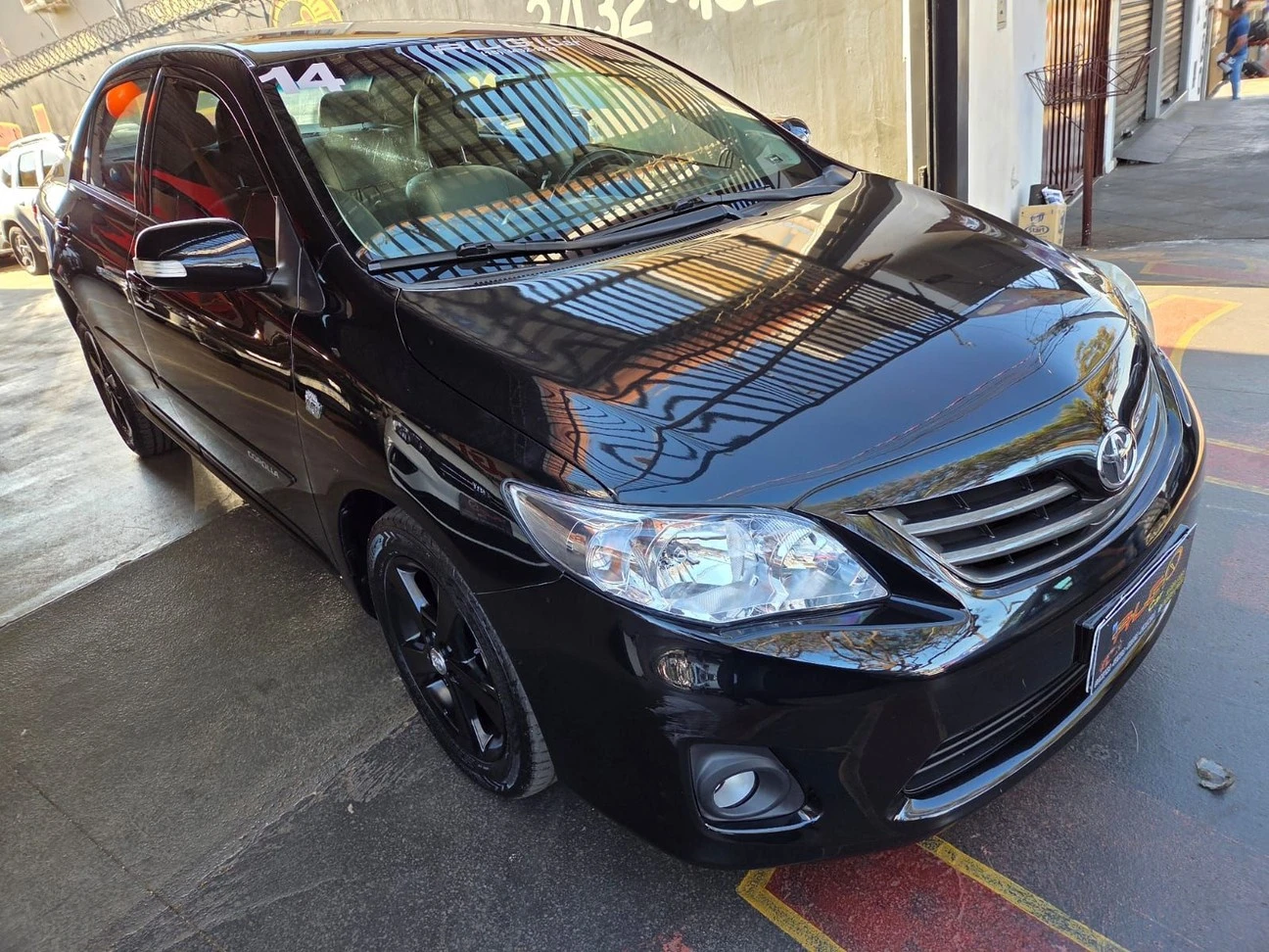 TOYOTA COROLLA