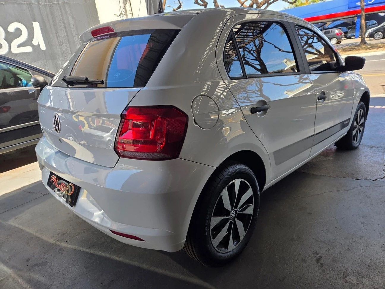 VOLKSWAGEN GOL