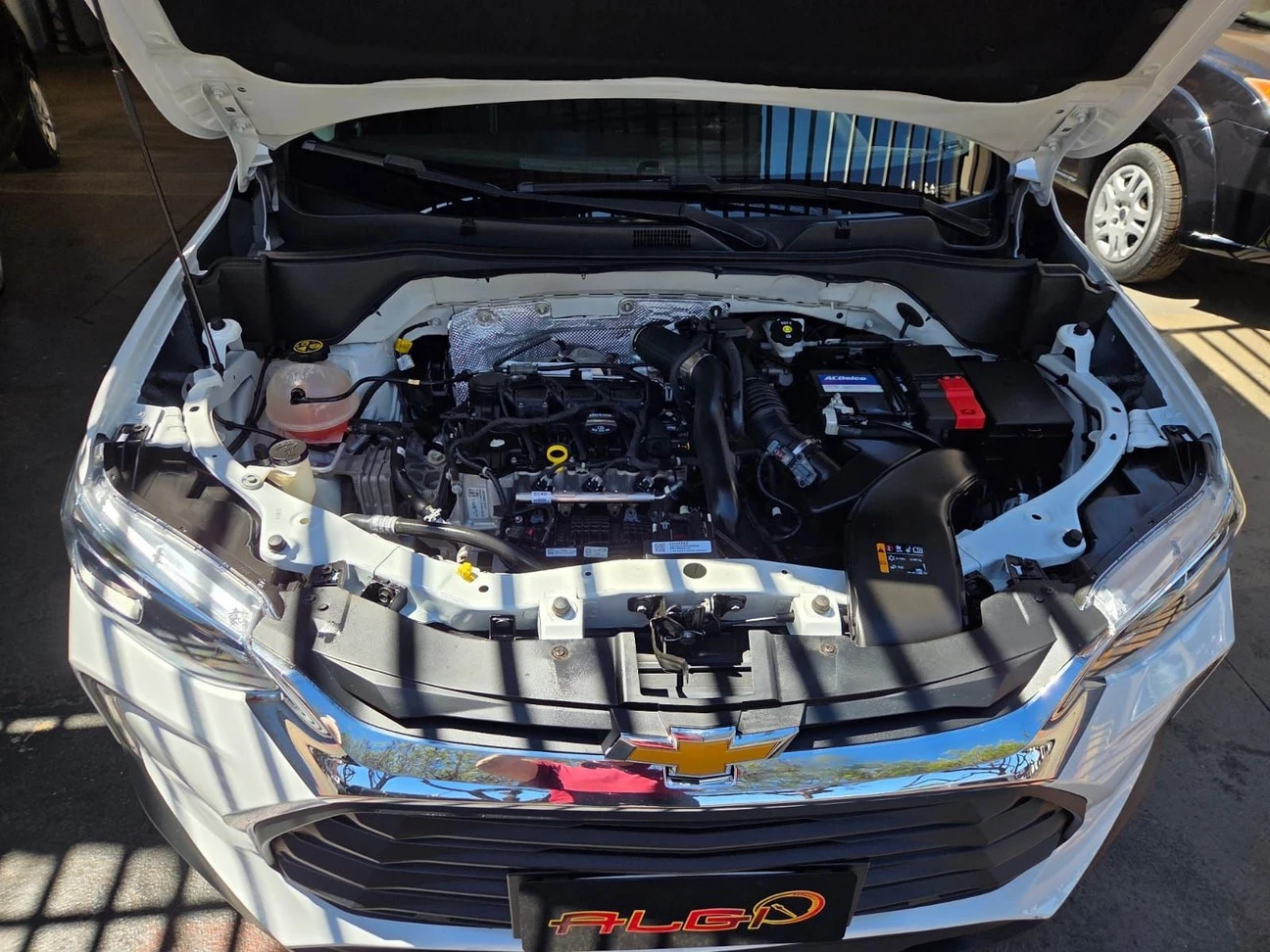 CHEVROLET TRACKER