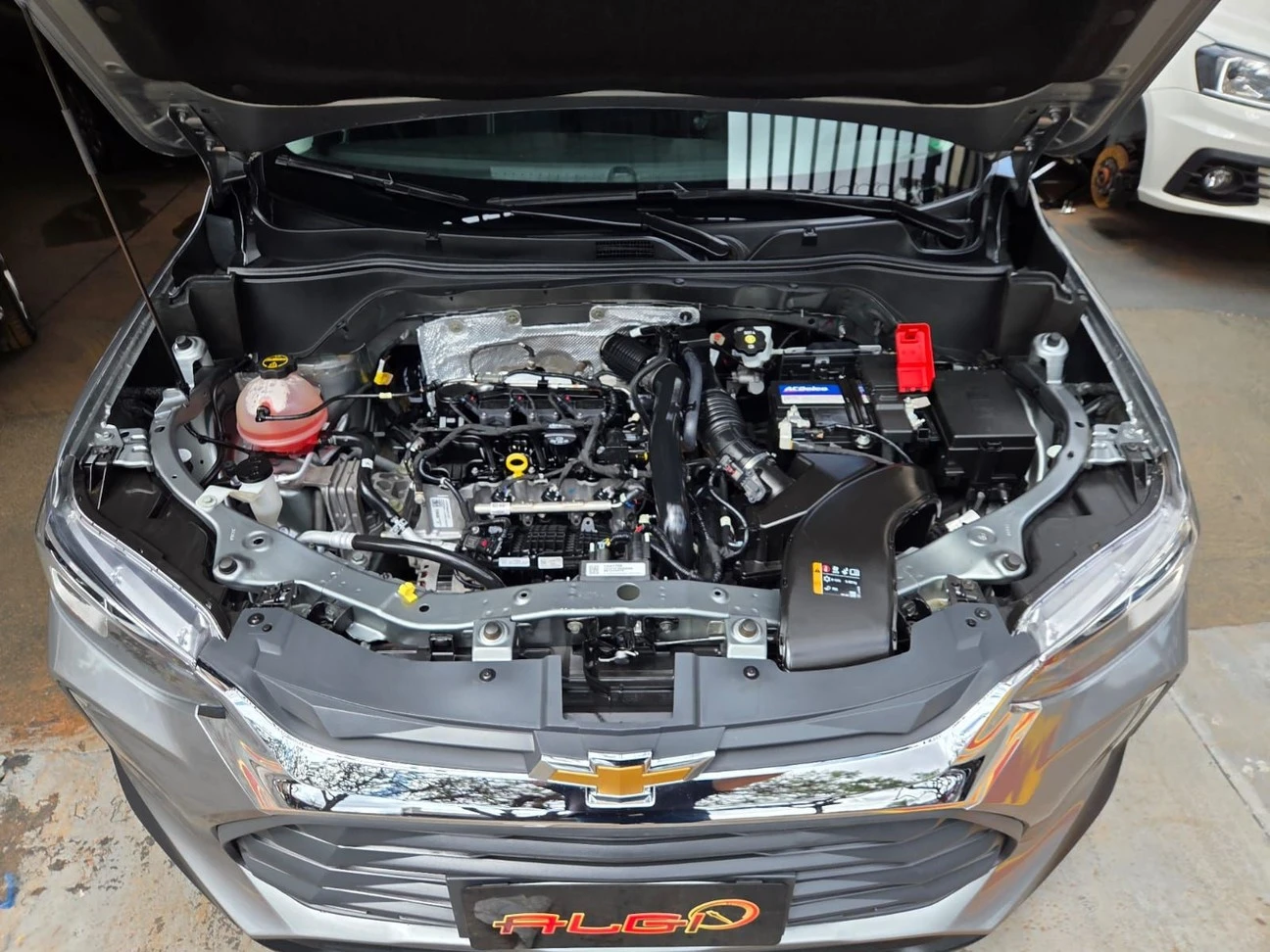 CHEVROLET TRACKER