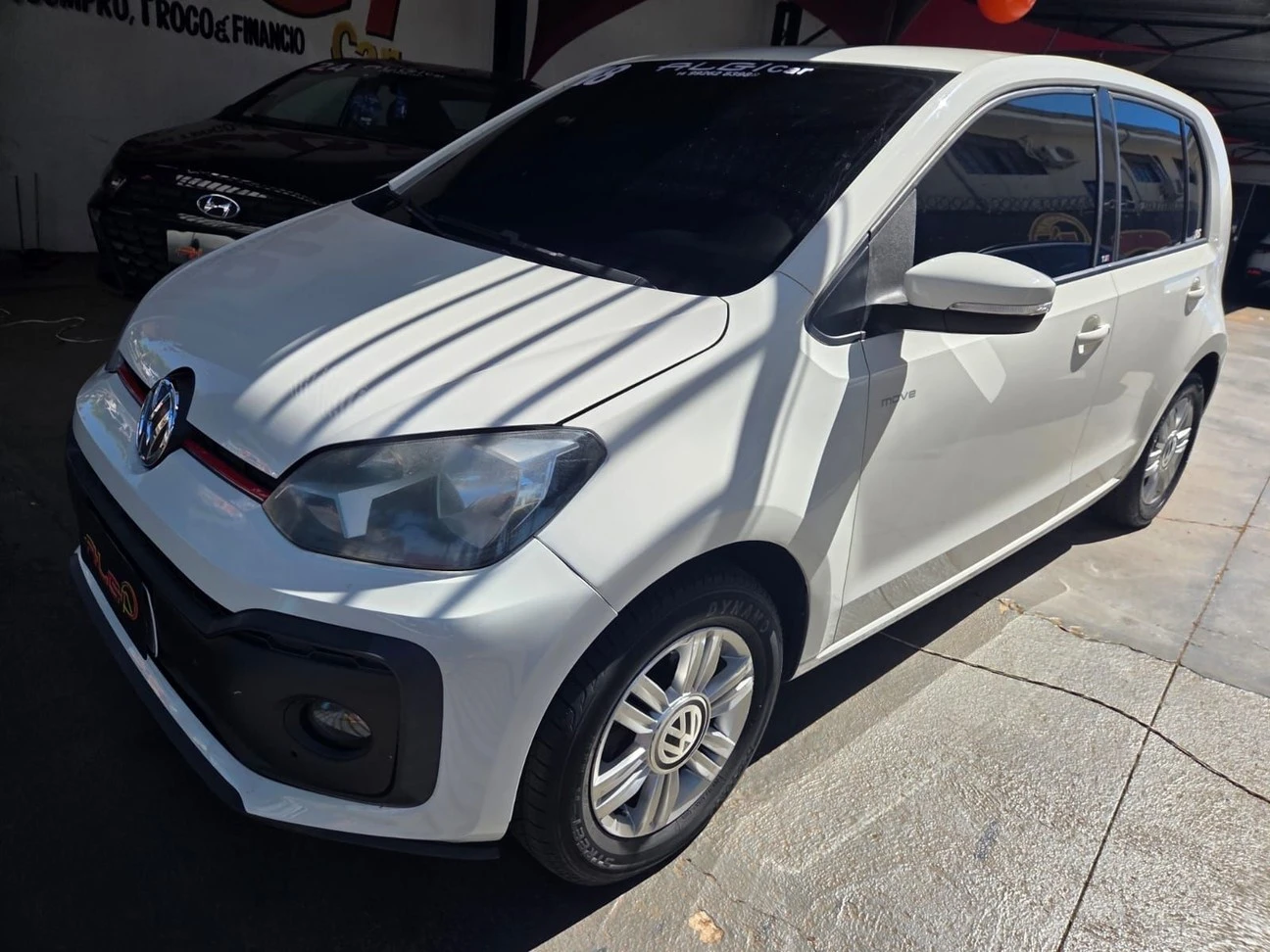 VOLKSWAGEN UP