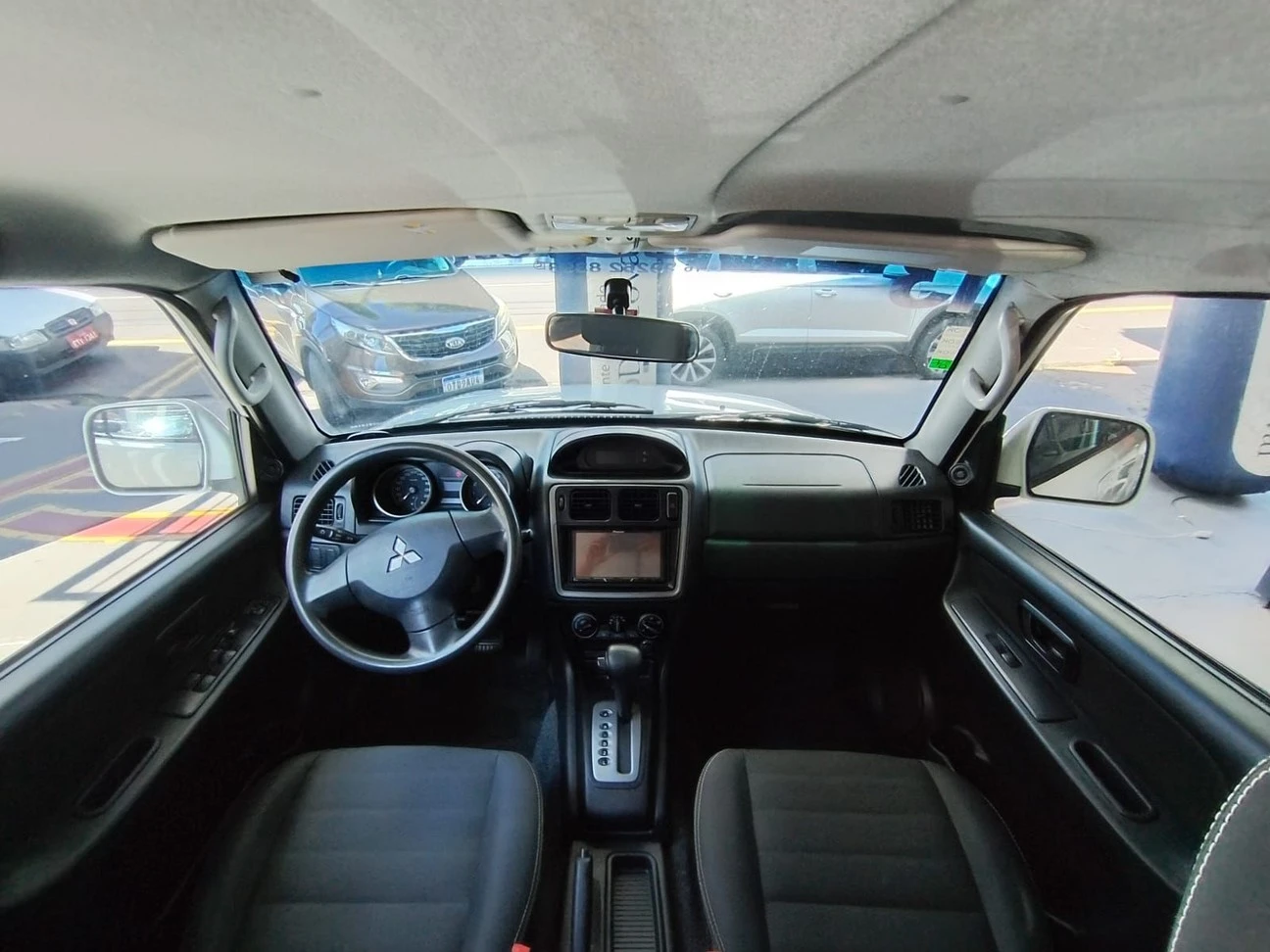 MITSUBISHI PAJERO TR4