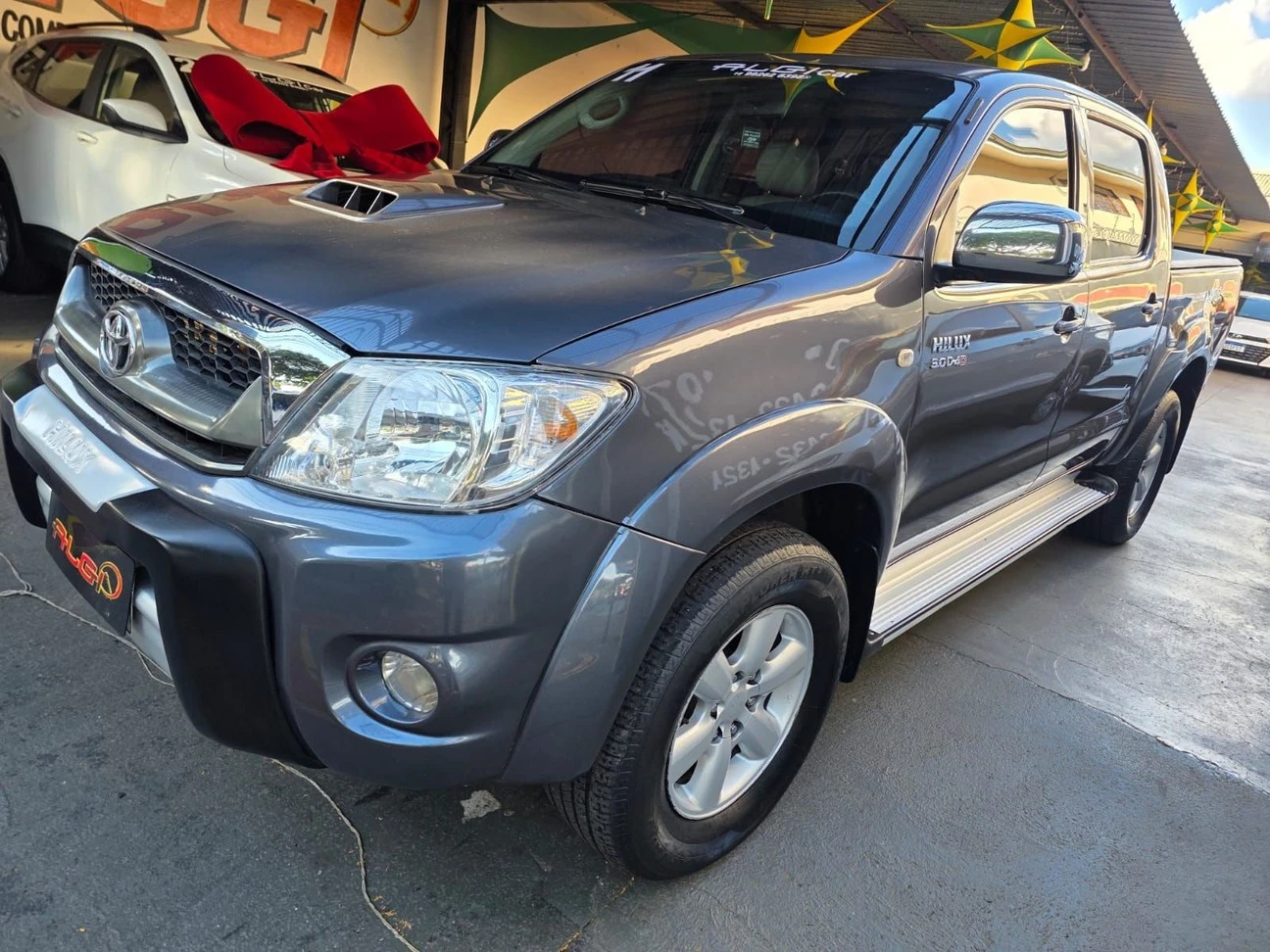 TOYOTA HILUX