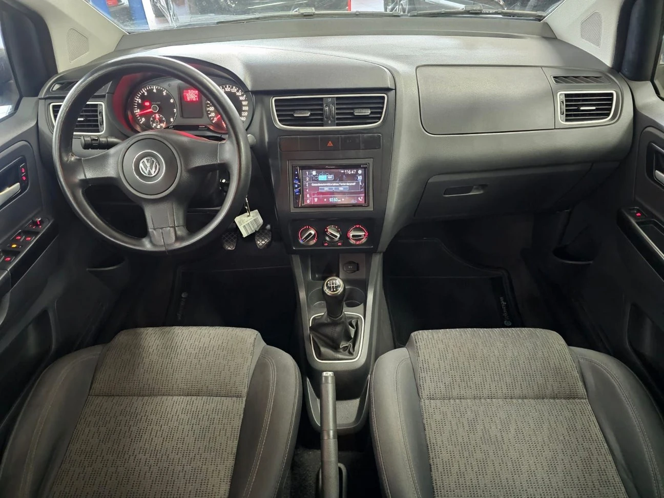 VOLKSWAGEN FOX