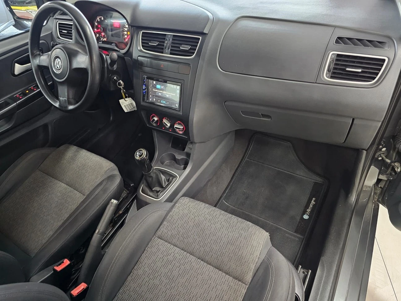 VOLKSWAGEN FOX