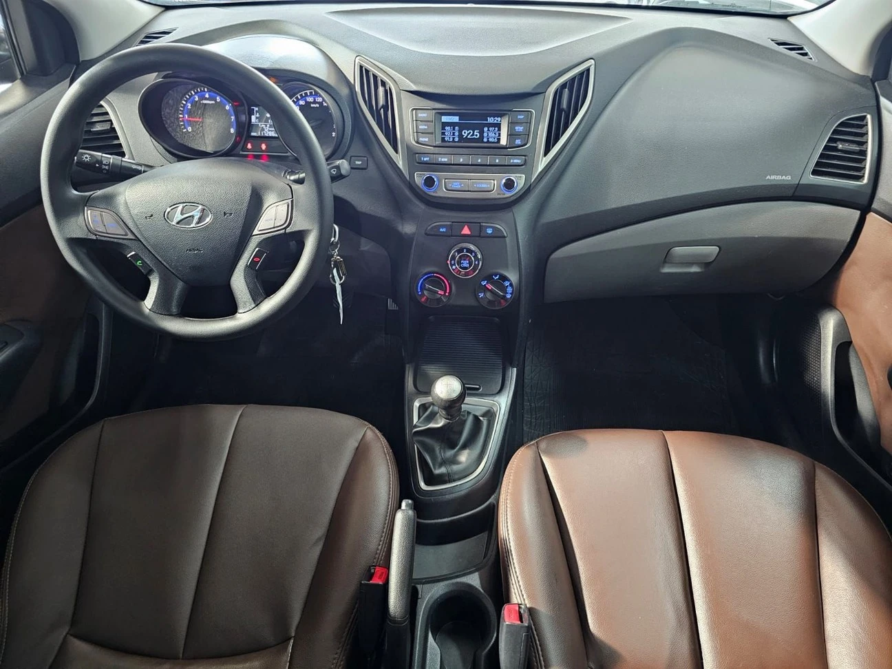 HYUNDAI HB20S