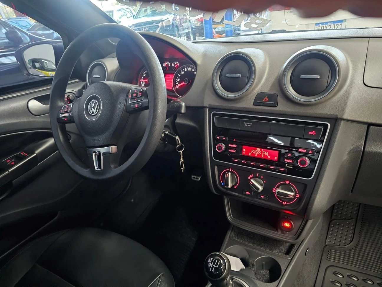 VOLKSWAGEN SAVEIRO