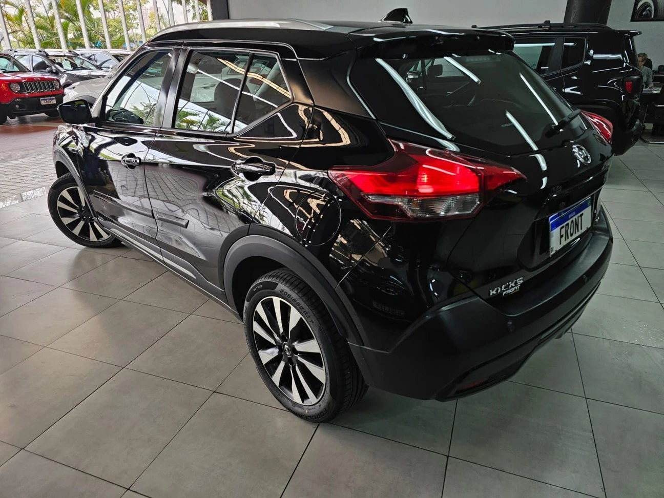 NISSAN KICKS