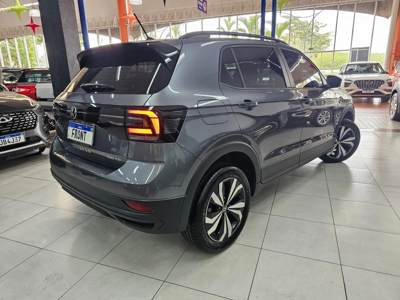 VOLKSWAGEN T-CROSS