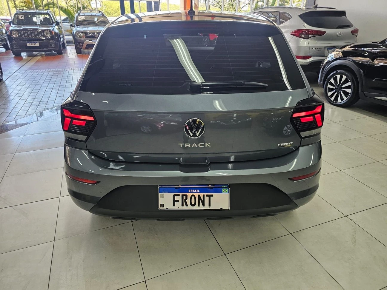 VOLKSWAGEN POLO