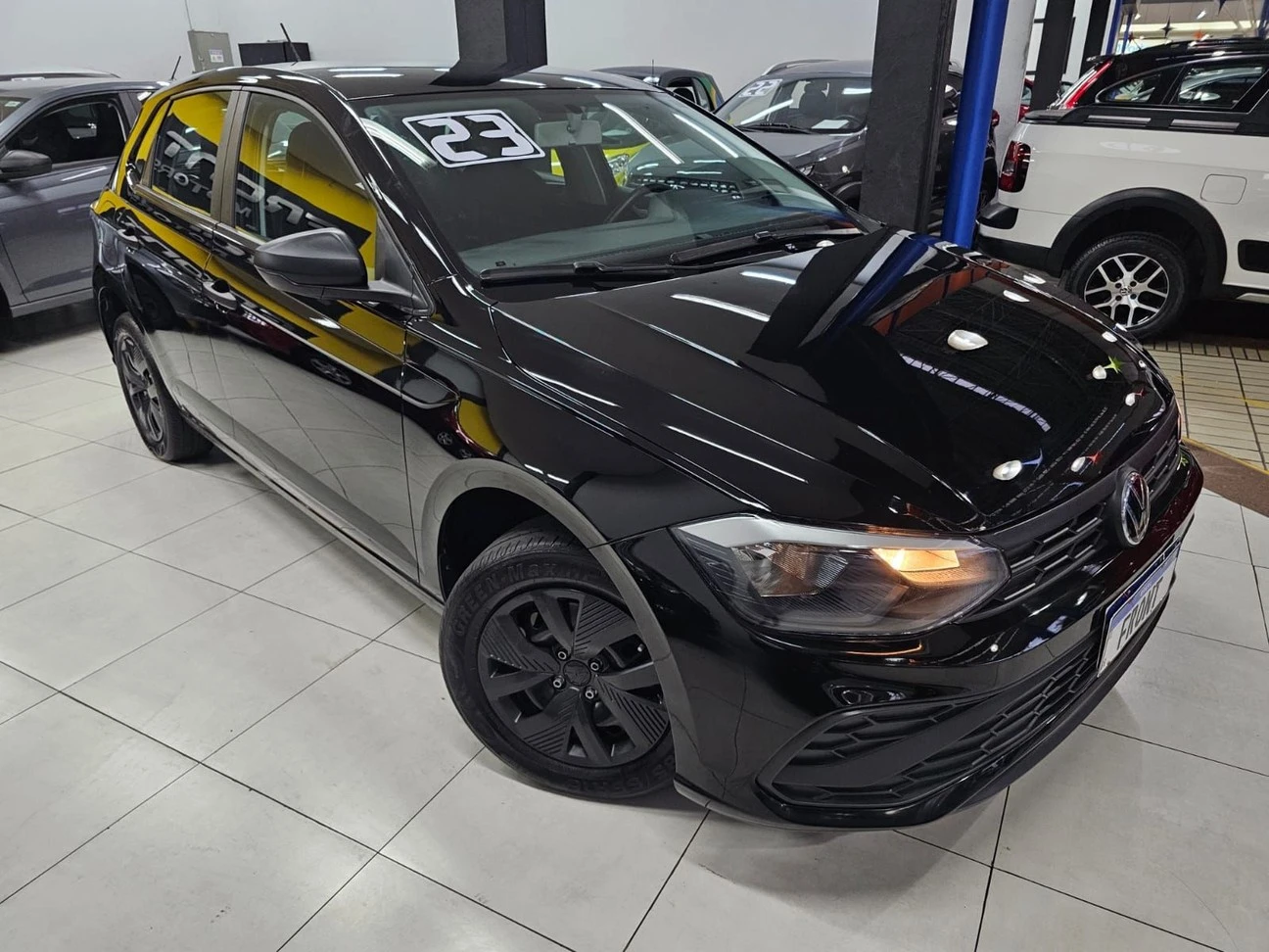 VOLKSWAGEN POLO