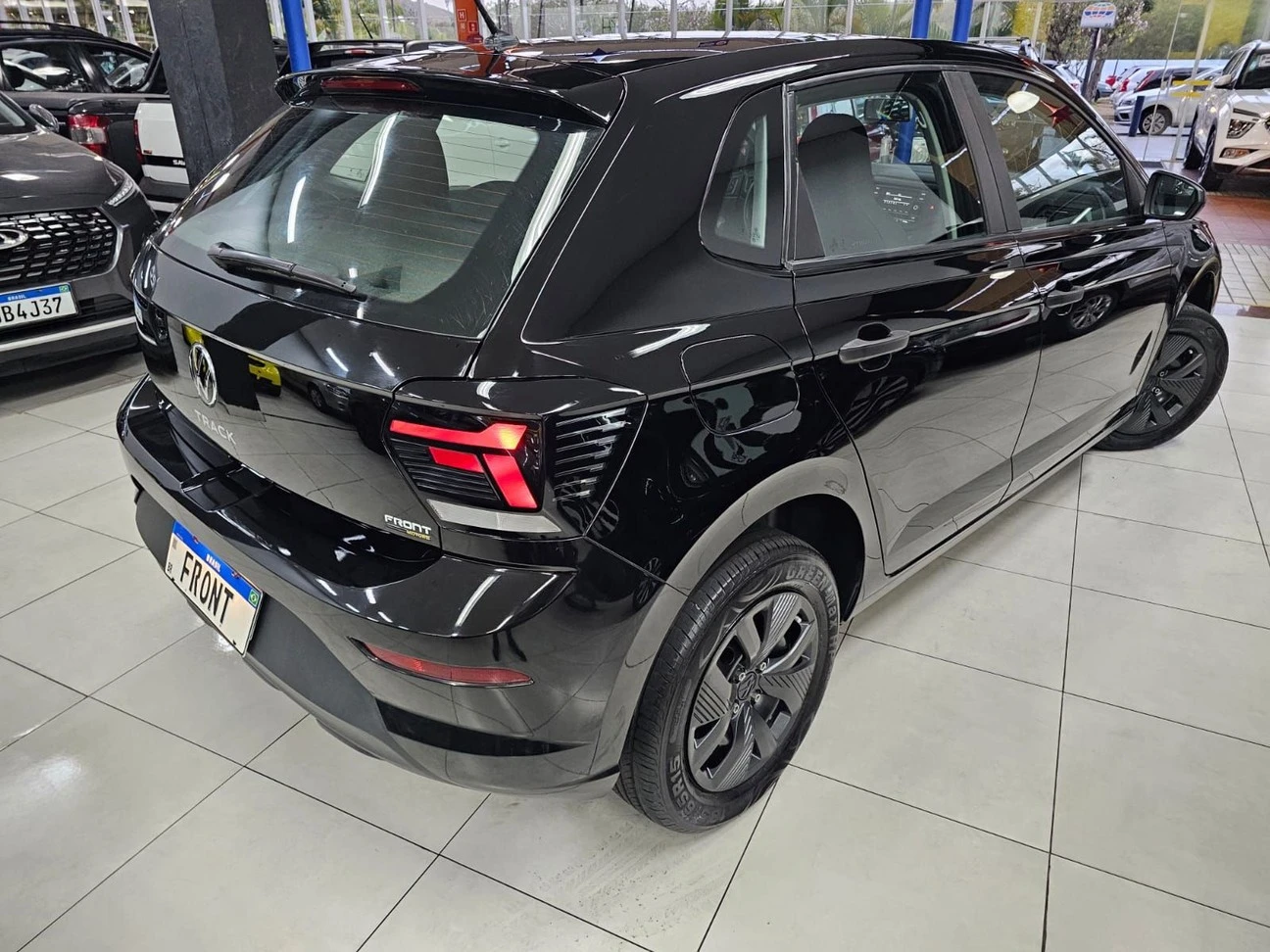 VOLKSWAGEN POLO