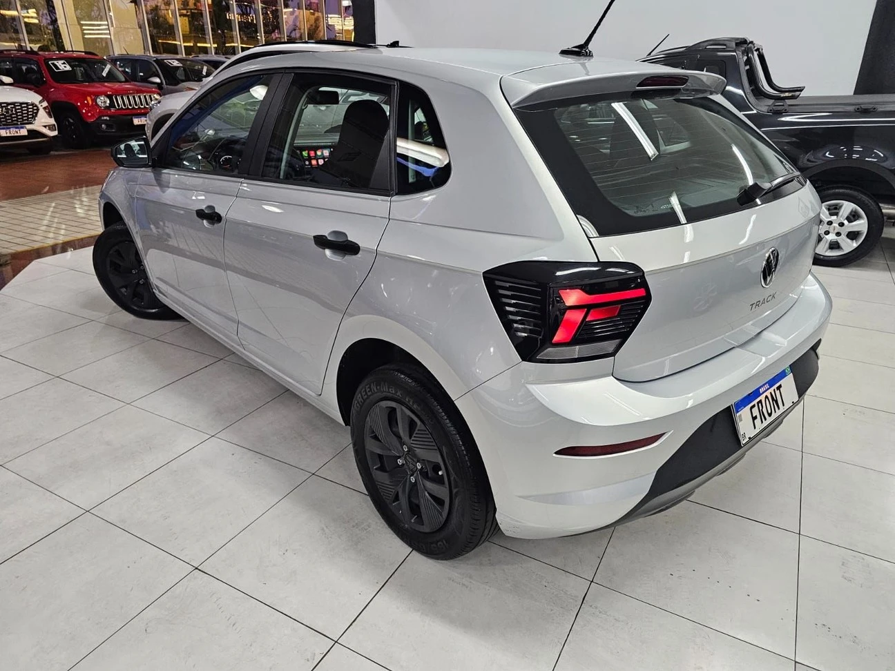 VOLKSWAGEN POLO