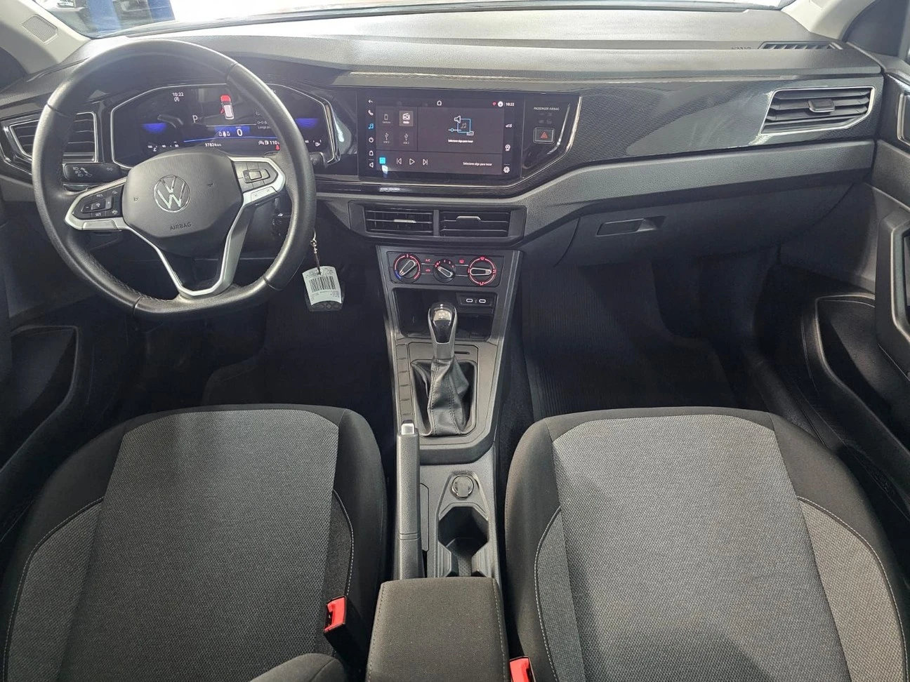 VOLKSWAGEN VIRTUS