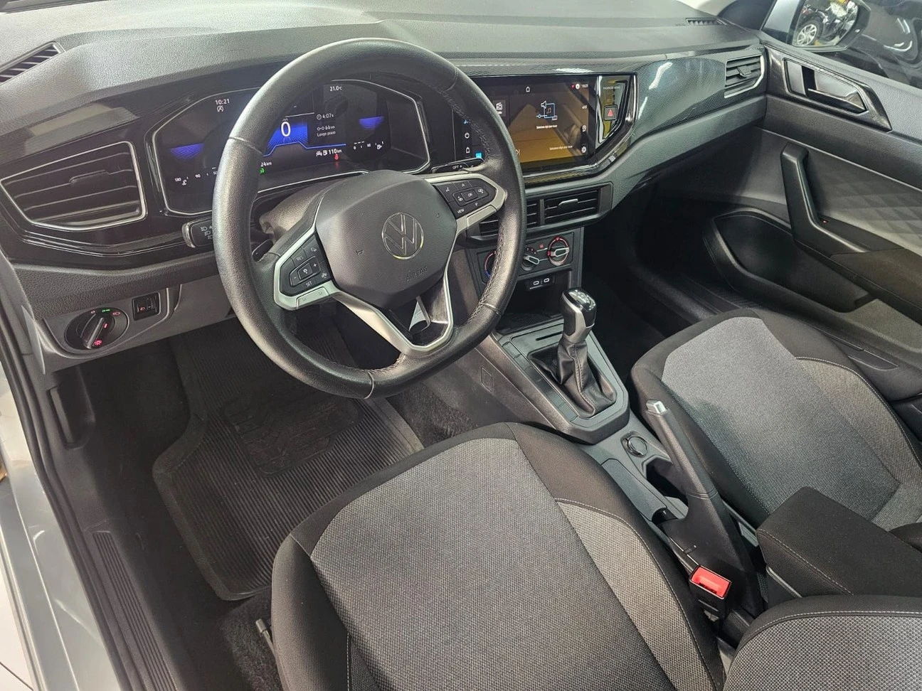VOLKSWAGEN VIRTUS