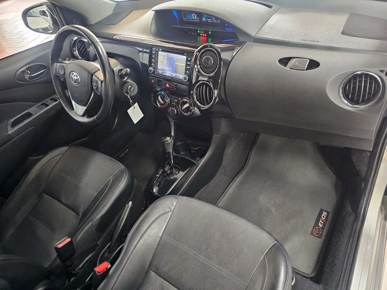 TOYOTA ETIOS
