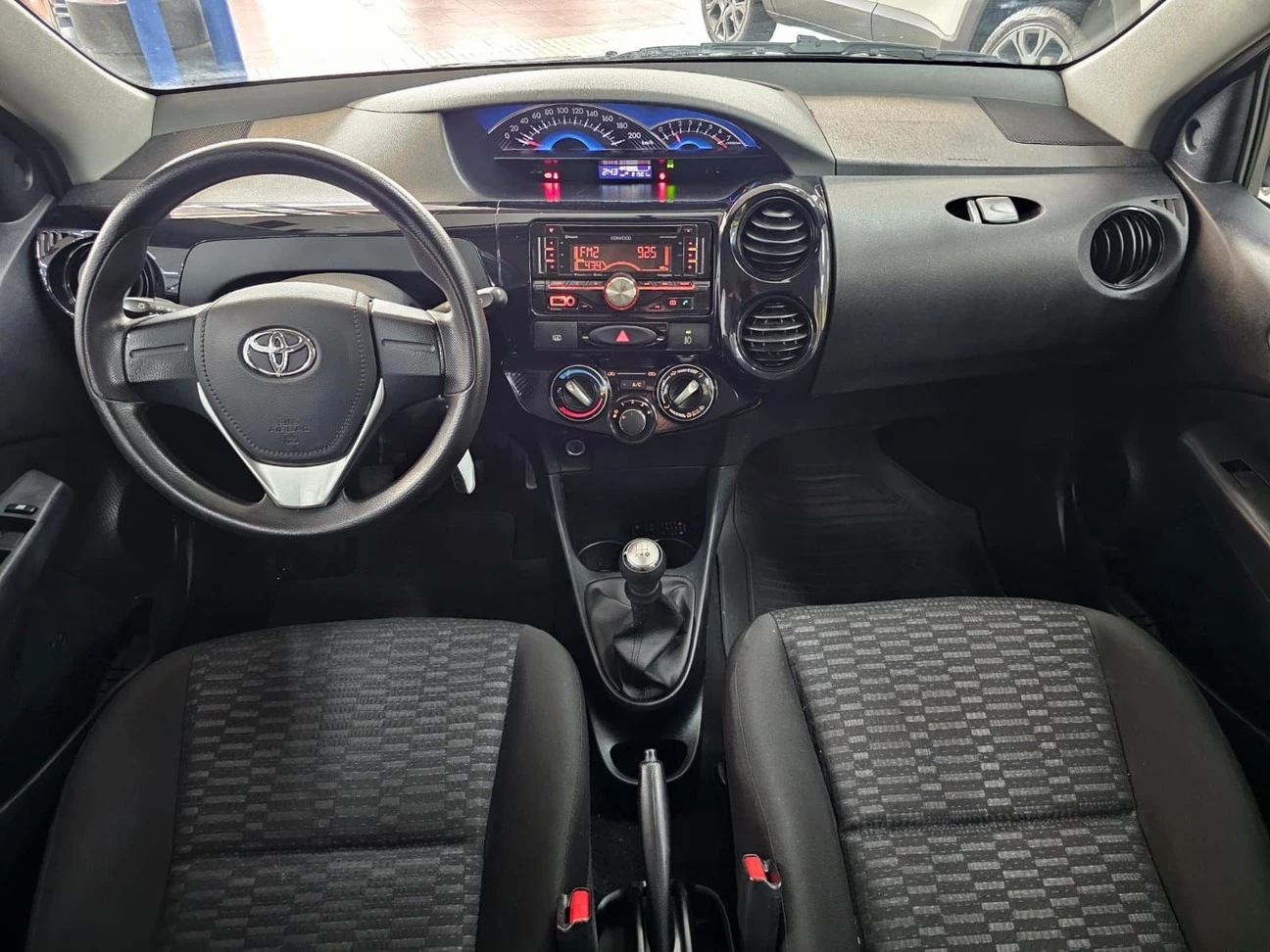 TOYOTA ETIOS