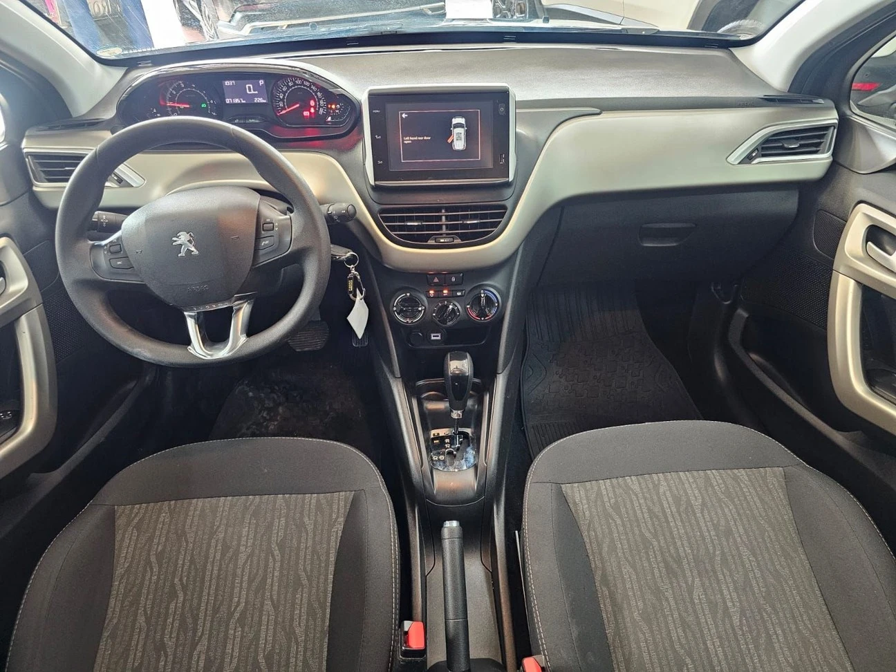 PEUGEOT 2008