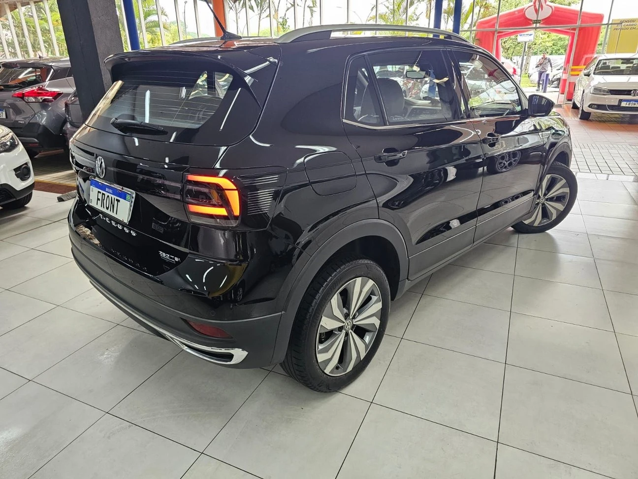 VOLKSWAGEN T-CROSS