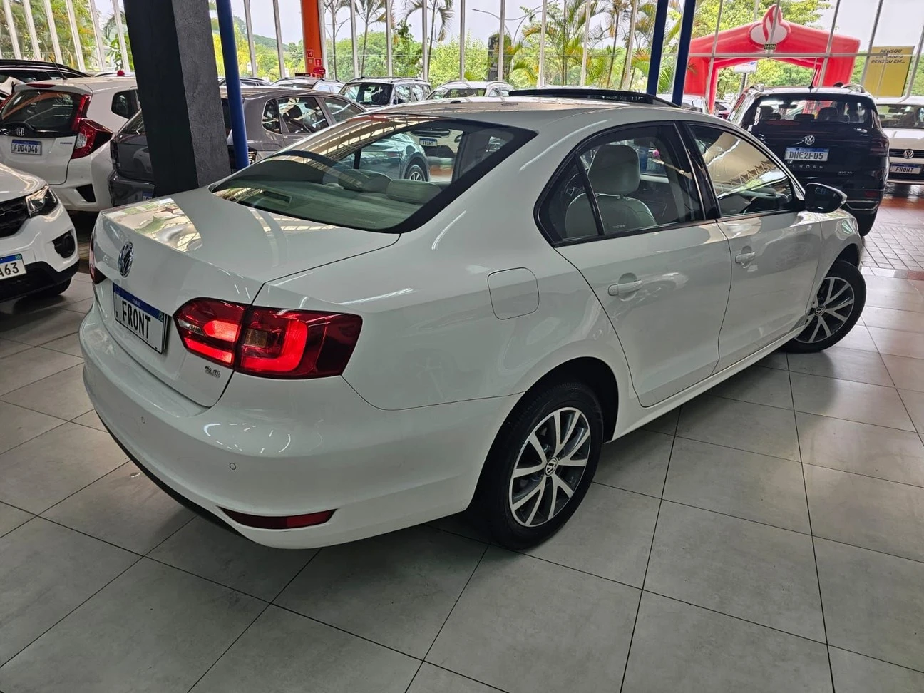 VOLKSWAGEN JETTA
