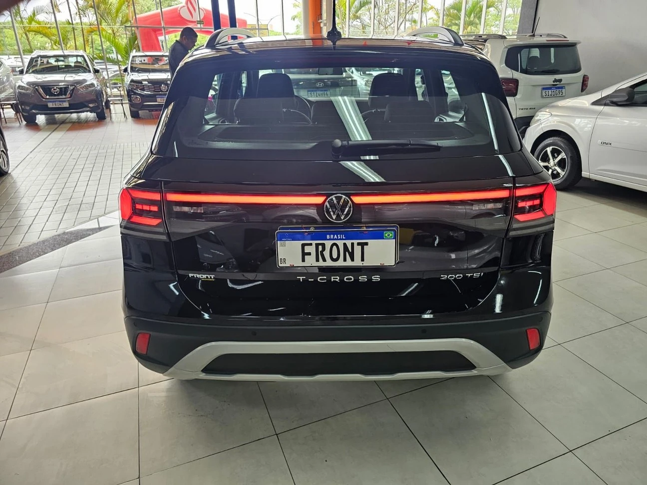 VOLKSWAGEN T-CROSS