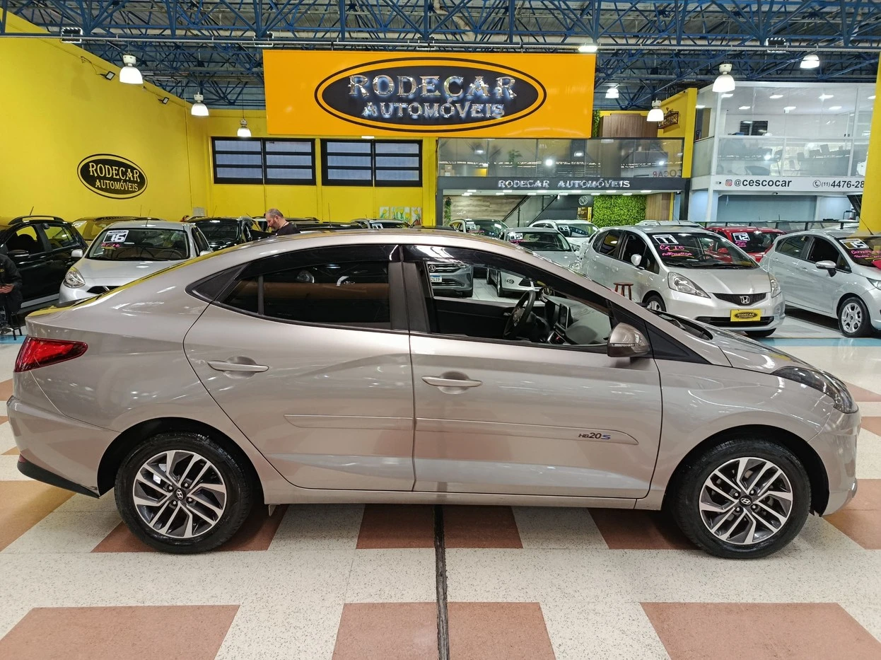 HYUNDAI HB20S