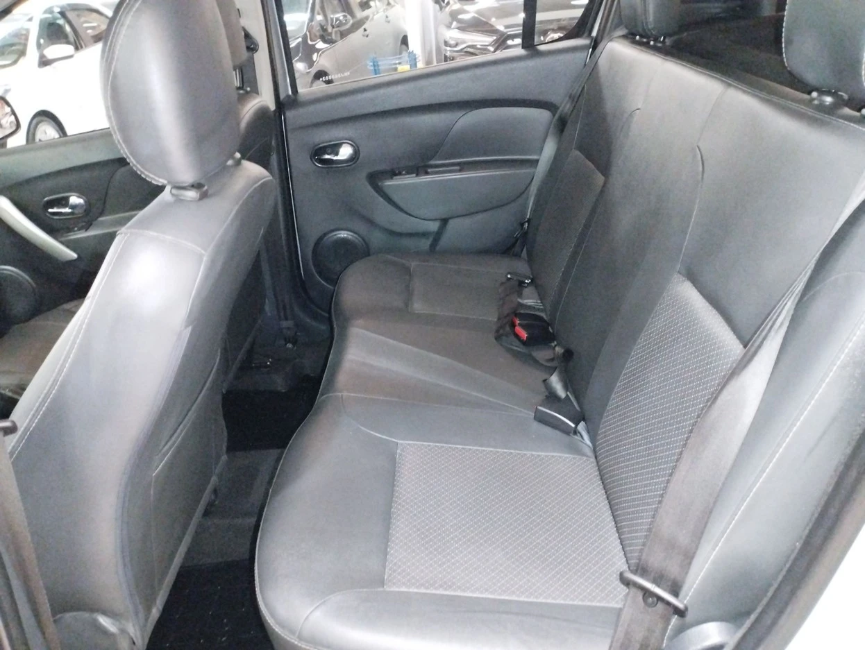 RENAULT SANDERO