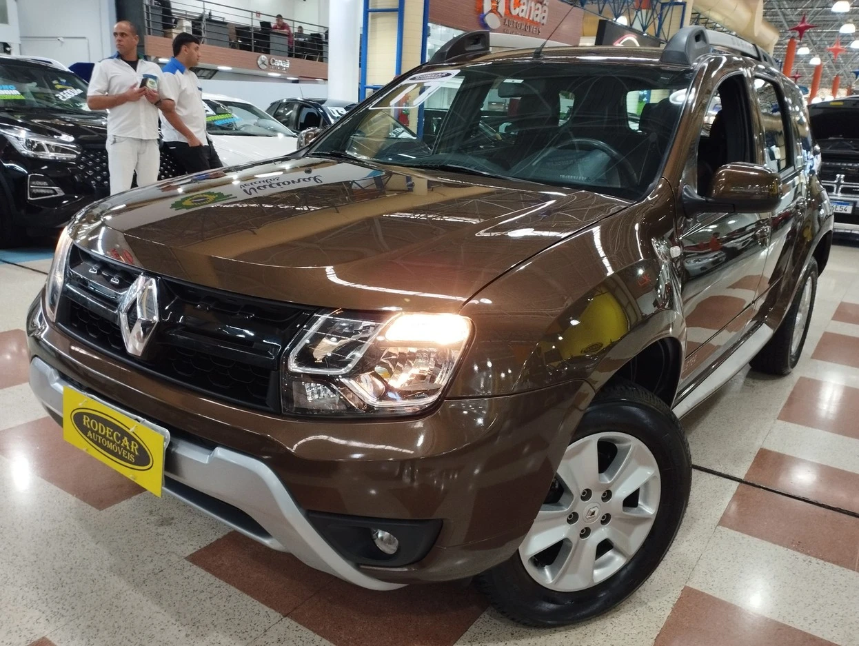 RENAULT DUSTER