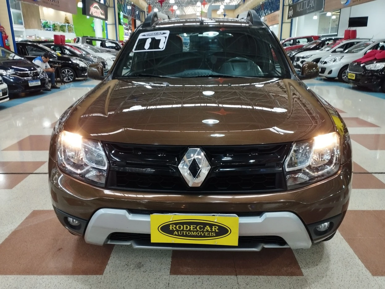 RENAULT DUSTER