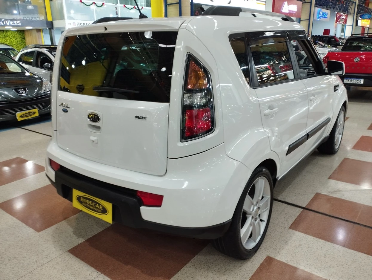 KIA SOUL