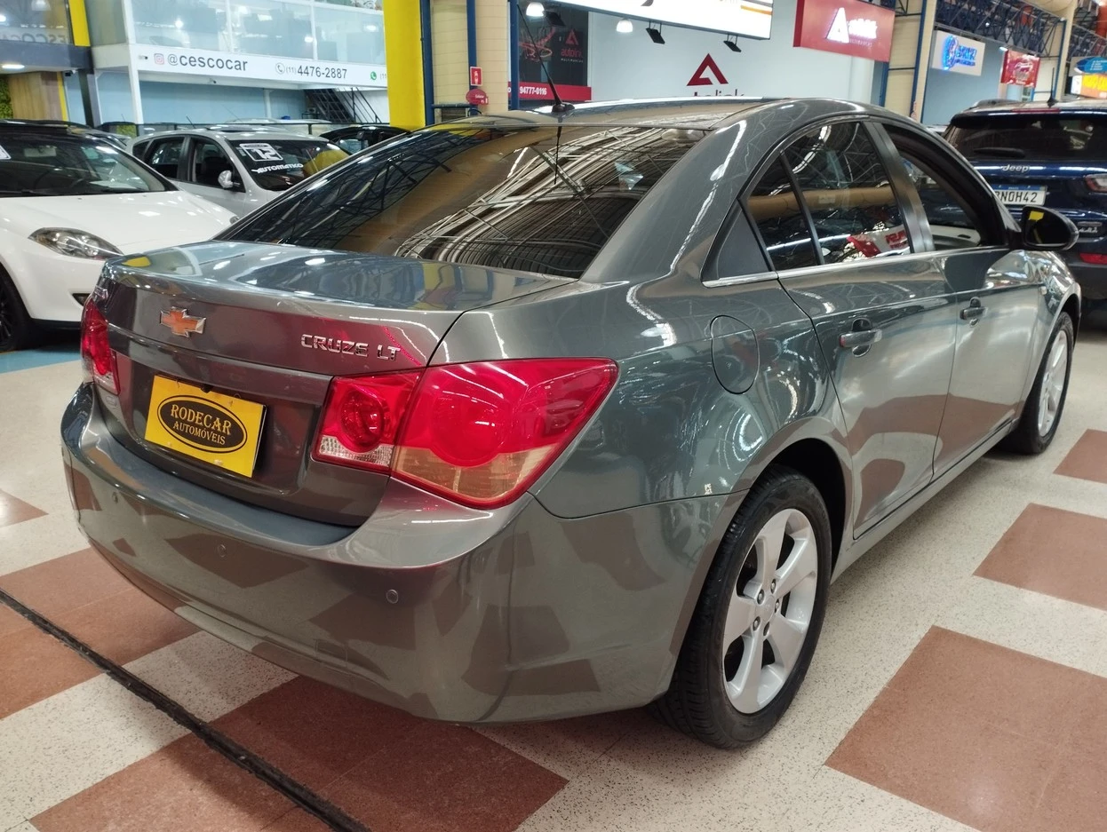 CHEVROLET CRUZE