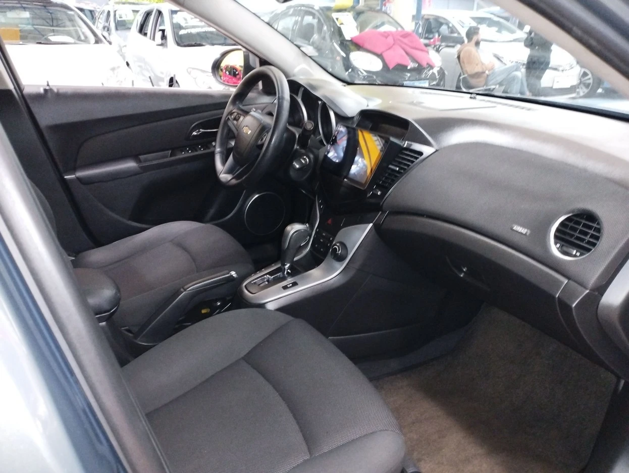 CHEVROLET CRUZE