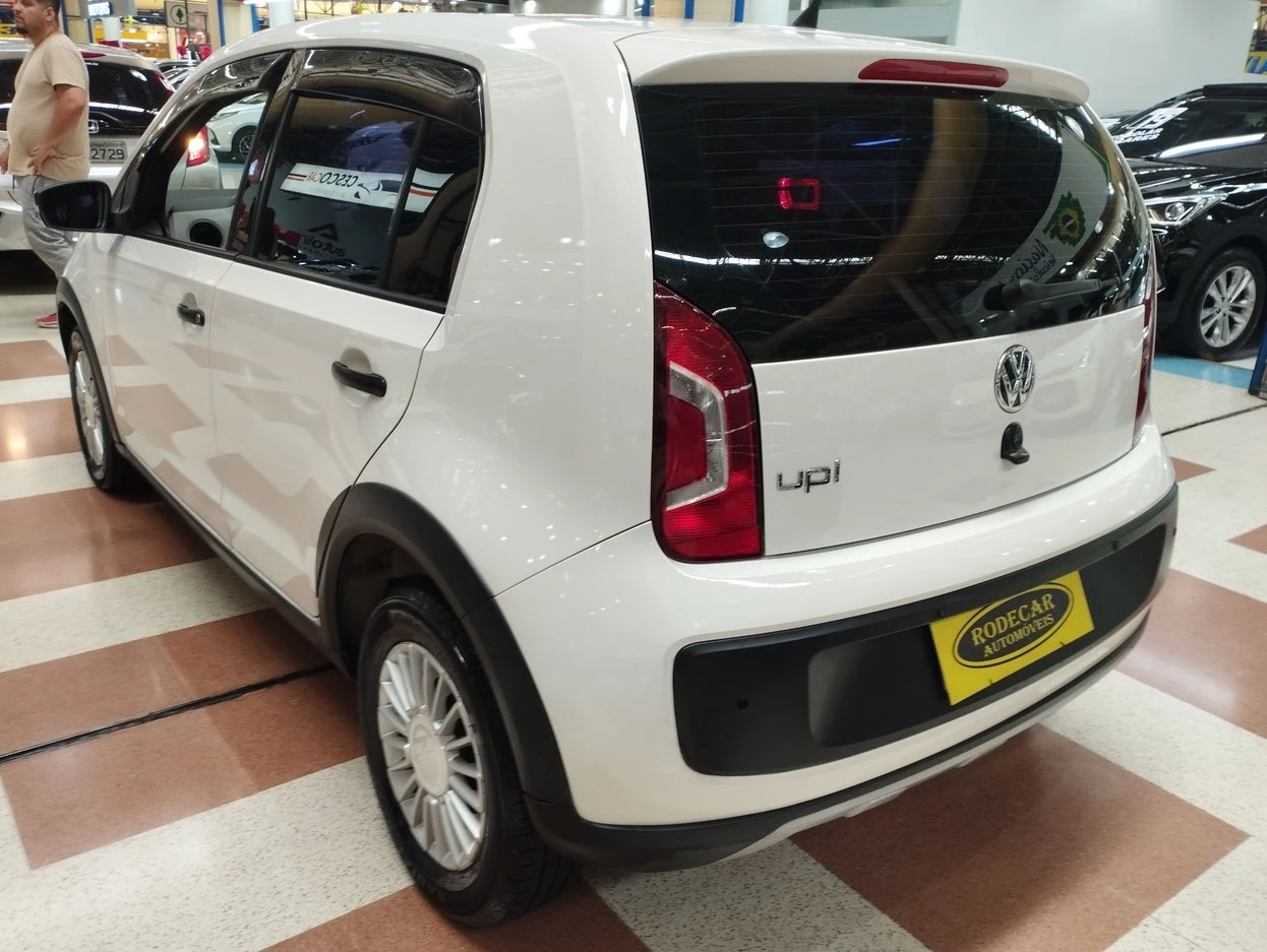 VOLKSWAGEN UP
