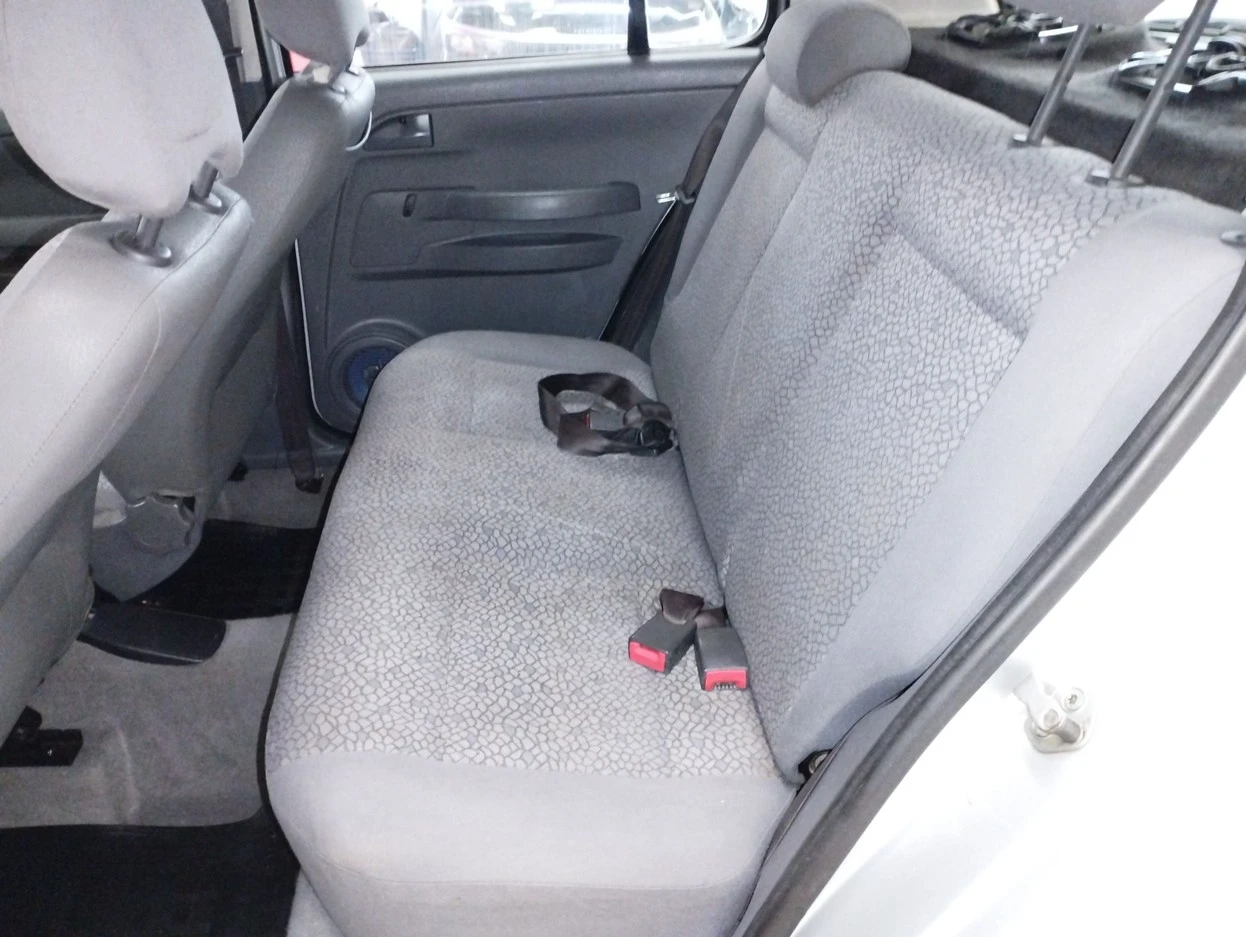 VOLKSWAGEN FOX